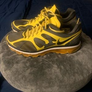 Mens Nike AirMax 2012